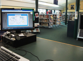 Rangitoto College library circulation desk